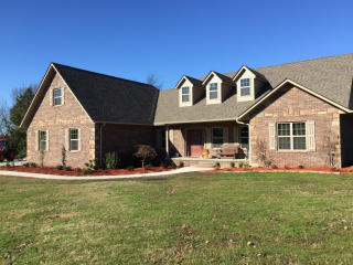 910 8th St, Bates, AR 72958-7624