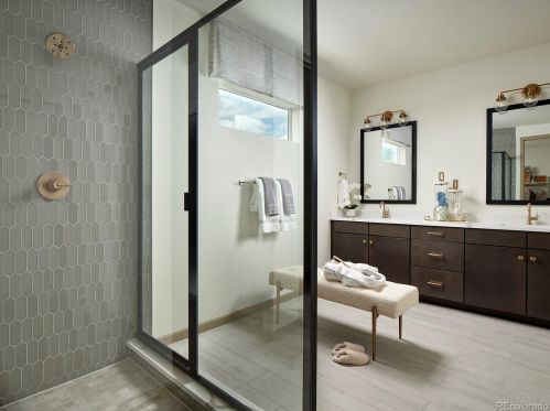 3453 Gold Bug Ct, Denver CO 80011-2592 exterior