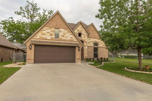 403 Milam St, Columbus, TX 78934