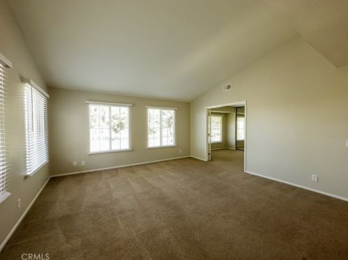 27 Woodleaf, Irvine CA  92614-7059 exterior