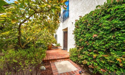 1750 Shadow Mountain Dr, Encinitas, CA 92024-2949