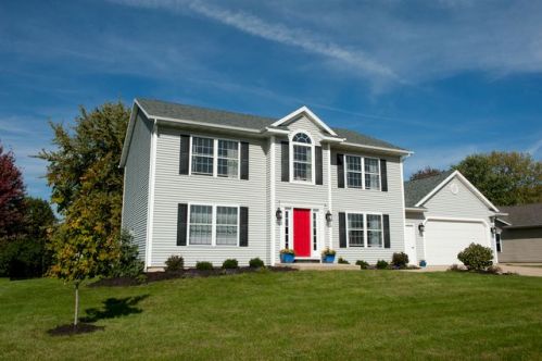 515 Prairie Ln, Hollowayville, IL 61356-2338