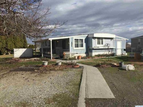 31905 Quinn St, Kennewick, WA 99337-8620