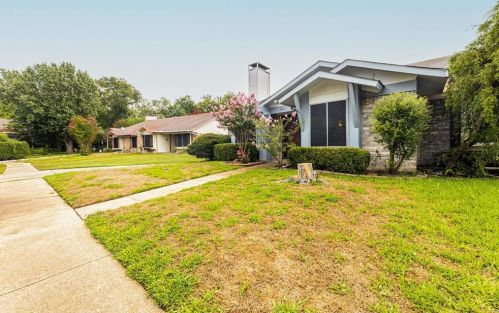 3941 Queens Ct, Garland TX  75043-2938 exterior