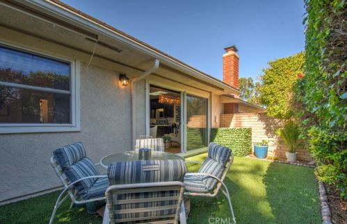 12 Gumwood, Irvine CA  92612-2352 exterior