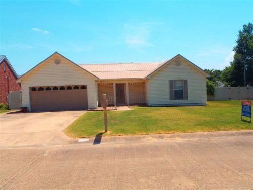 2104 J R Cir, Auvergne, AR 72112-2552