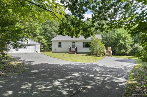 27 Dolloff Rd, Standish, ME 04084-6027