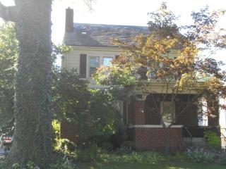 81 Cassingham Rd, Columbus, OH 43209-1459