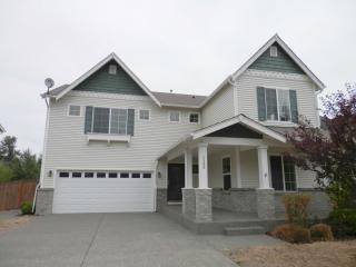 1569 Sinclair Dr, Dupont WA  98327-7756 exterior
