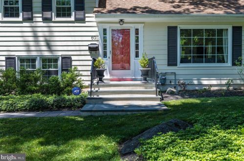 60 Woodland Dr, Princeton, NJ 08540-1314