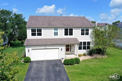 3010 Foxmoor Dr, Boulder Hill, IL 60538-4088