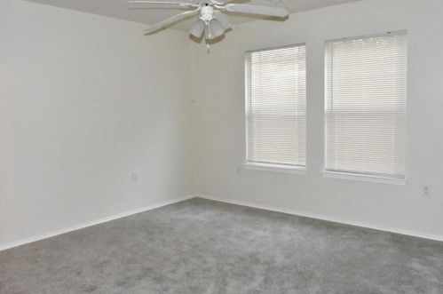 11516 Hungry Horse Dr, Webberville TX  78653-4658 exterior