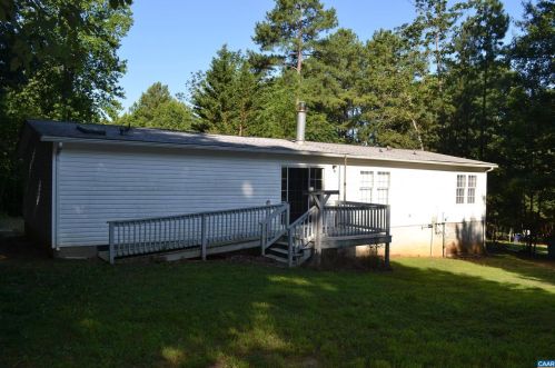 2891 Gold Mine Rd, Bybee, VA 22963-5351