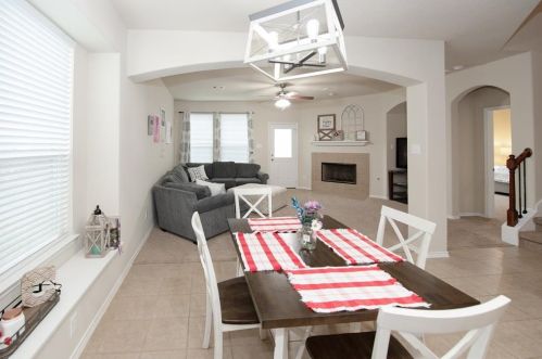 5302 Jay Thrush Dr, Richmond TX 77407-4011 exterior