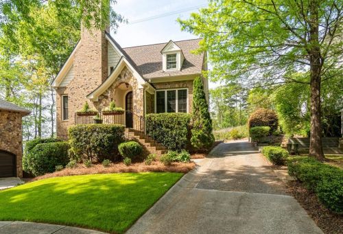 1468 Hedgewood Ln, Kennesaw, GA 30152-4513