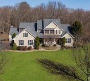 68 Delta Dr, South Kingstown, RI 02874-1967