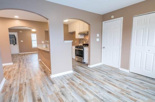 6737 Biscayne Blvd, Rex GA 30273-2244 exterior