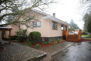 4808 60th Ave, Portland OR  97206-4721 exterior
