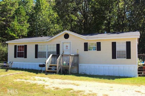 1009 Sunshine Rd, Toccoa, GA 30577-4830