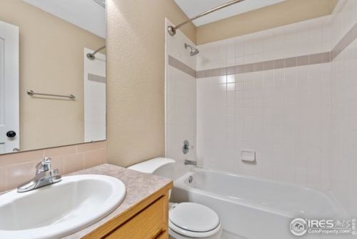 1020 Argento Dr, Fort Collins CO  80521-4911 exterior