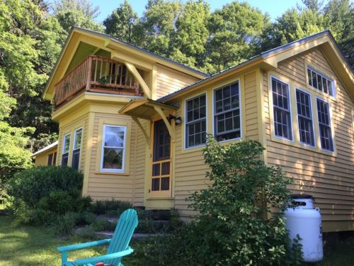 31 Bellows Fls Rd, Putney VT  05346-8787 exterior