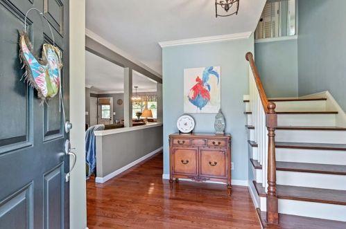 2440 Kingsglen Ct, Atlanta, GA 30360-1652