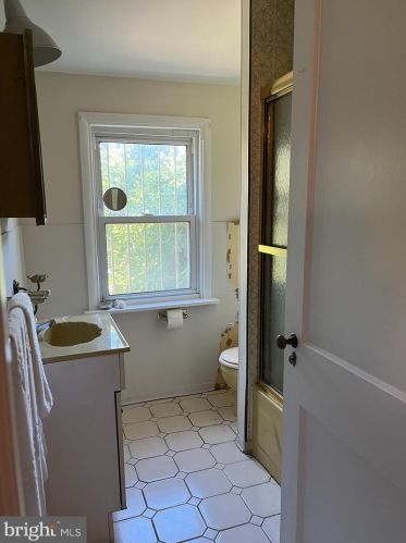 1032 Fillmore St, Philadelphia PA  19124-2905 exterior