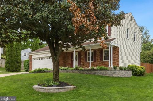 8025 Parklane Ct, Springfield, VA 22153-2616