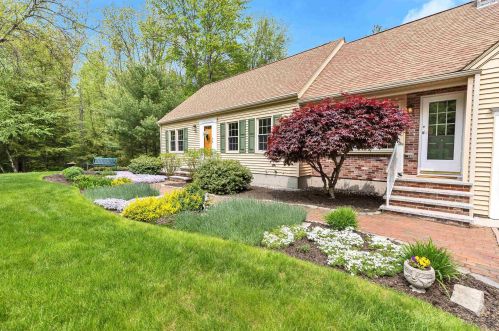 26 Tanager Rd, Goffstown, NH 03045-2309