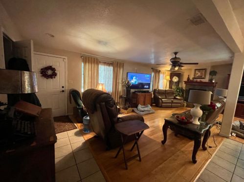 7219 Main St, Turlock, CA 95380-9383