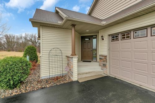 2744 Platinum St, Saint Cloud, MN 56301-5881