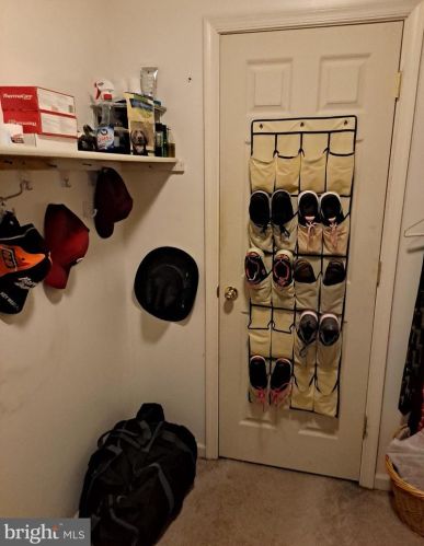 100 Chestnut Ave, Camden NJ  08107-2207 exterior