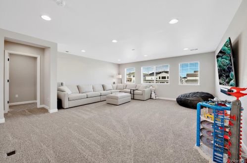 27717 Costilla Dr, Denver CO  80016 exterior