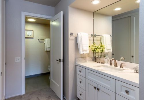 466 Costa Mesa Ter, Sunnyvale CA  94085-1651 exterior