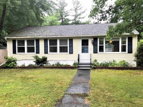 2 Pullman Ln, Nashua, NH 03062-3560