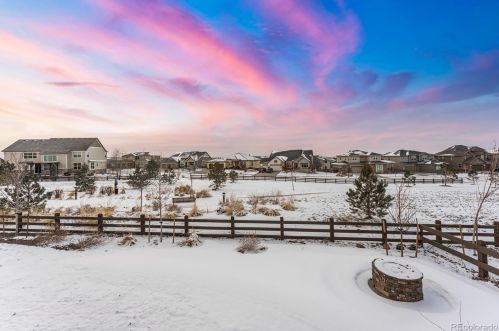 27760 Lakeview Dr, Aurora CO  80016 exterior