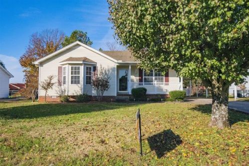 2118 Halligen Ct, Murfreesboro, TN 37127-5984