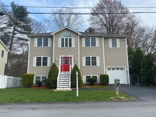 29 River Pkwy, Providence, RI 02904-3417