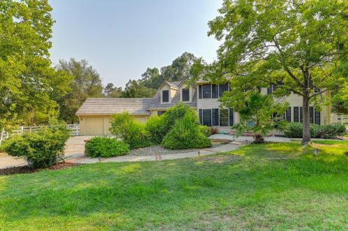 8841 Nickens Ct, Citrus Heights, CA 95662-2448