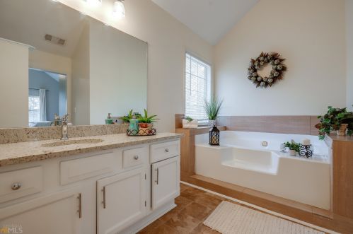 35 Lakeview, Stockbridge GA  30281-1458 exterior