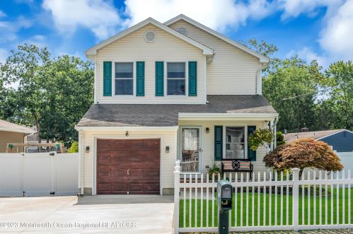 1745 Hillwood Rd, Lacey, NJ 08731-3934