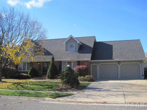 233 Minnesota Ave, Mayfair, IL 61550-2758