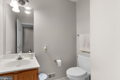 23 Morning Breeze Ct, Silver Spring MD 20904-1248 exterior