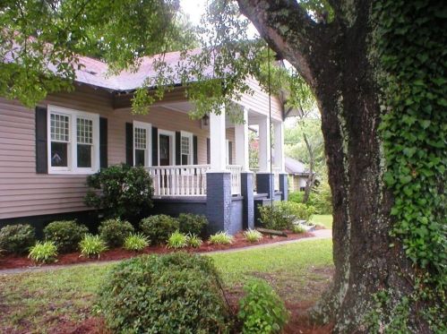 239 Alcovy St, Monroe, GA 30655-2160