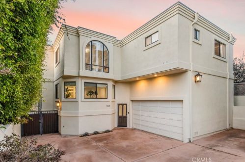 1341 17th St, Manhattan Beach, CA 90266-4001
