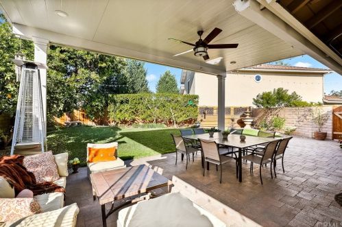 8 Campanero, Irvine CA  92620-1821 exterior