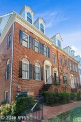 8841 Ashgrove House Ln, Vienna, VA 22182-5503