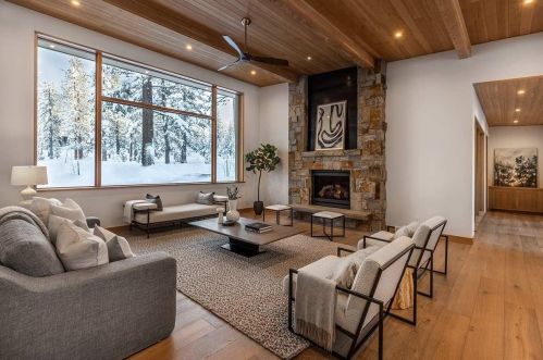 705 John Mckinney, Truckee CA  96161-5190 exterior