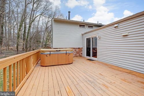 8634 Langport Dr, Springfield VA  exterior