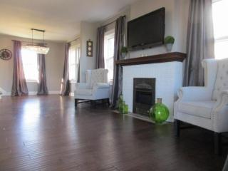 1465 Star Ave, Columbus, OH 43212-2809